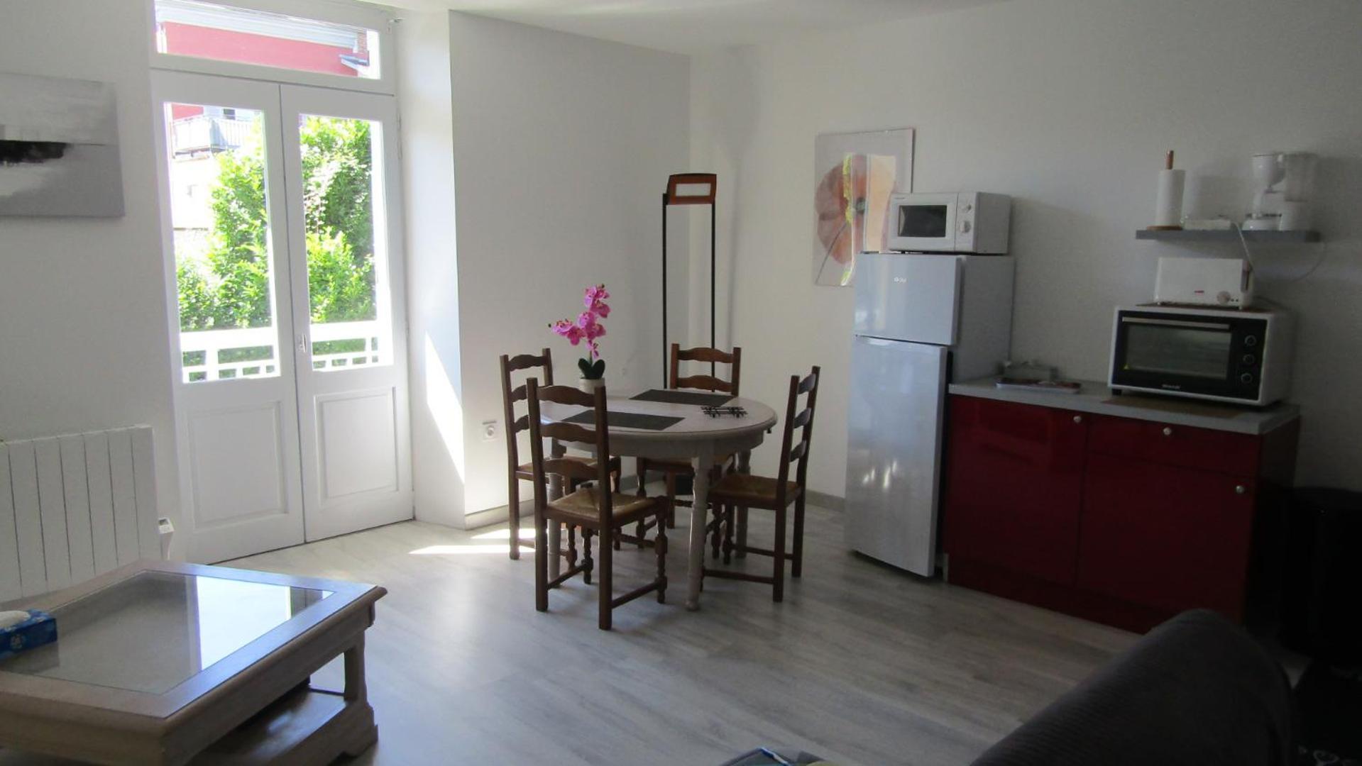 Les Cactus Apartment บาญเญอ-เดอ-บีกอร์ ห้อง รูปภาพ